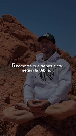 No todo hombre que habla bonito es un buen compañero 👀 La Biblia no juzga, advierte 📖 El carácter siempre revela el destino 🧭 Lo que toleras hoy define tu mañana ⏳ Un hombre sin dominio no trae paz 🧨 Un hombre sin propósito no sabe a dónde va 🌫️ El hombre de Dios no hiere, edifica 🧱 No controla, lidera con amor 🤍 No vive por impulso, vive con visión 🔥 #sebasklinkert #consciencia #relaciones