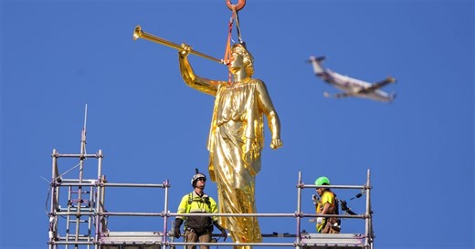 Angel Moroni is back on top of the Salt Lake LDS Temple. See photos, video.