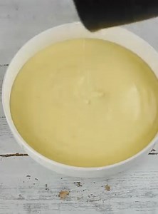 Crema pasticcera alla vaniglia farla in casa e facilissimo e con la mia ricetta viene anche leggera e senza sprechi | Ricette che Passione di Ornella Scofano