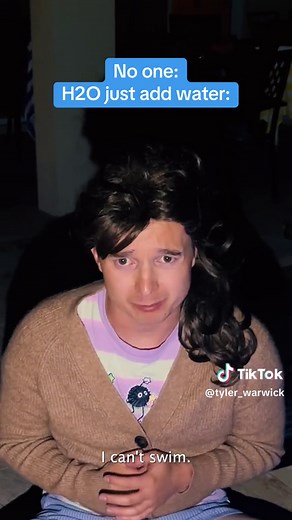 The Best TV Show of All Time: H2O Just Add Water 🧜🏼‍♀️😩