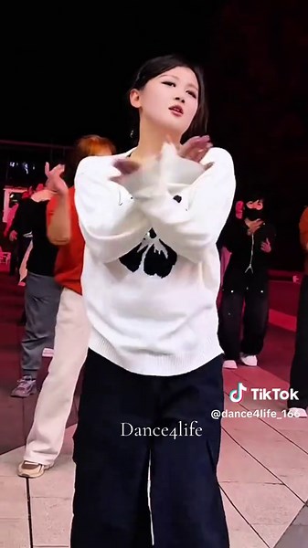 😍 Lovely dance 💃 #dance #trending #fyp #dancinglady #dancechallenge