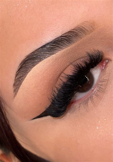 Expert Brow Shaping Tutorial for Perfect Eyebrows