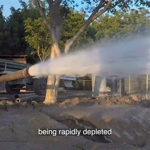7.4K views · 84 reactions | The United States alone pumps the same amount of groundwater as Niagara Falls. Groundwater is so heavily relied on around the world, causing aquifers and wells to begin drying up. Watch Pumped Dry: The Global Crisis of Vanishing Groundwater - Link to full show in bio. #gannett #usatodaynetwork #watchandwonder Gannett | Curiosity Stream | Facebook
