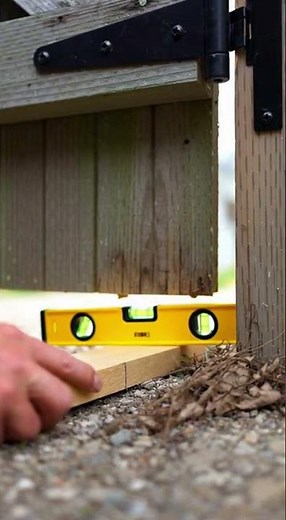 Quick Fix for Sagging Fence Gate Easy Alignment Hack #4kvideo #interiordesign #transformyourhome