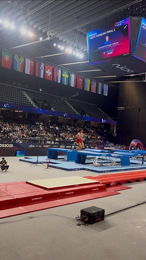 The landing is perfect!😮‍💨 #gymnast #gymnastics #tumbler #flips #flip #salto #tumbling #powertumbling | Best flips