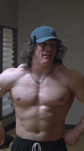 Sam Sulek on the best training split😳 #samsulek #samsulektalks #samsulekeffect