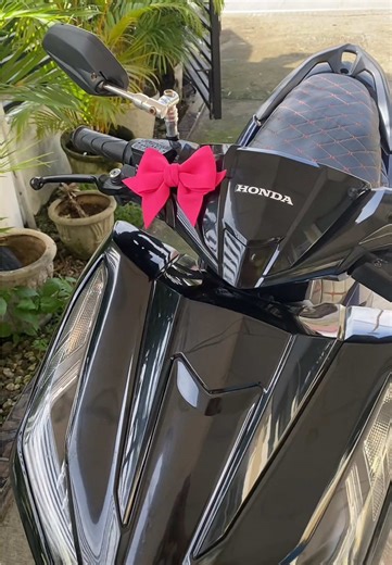 Creative Motorcycle and Helmet Decoration Ideas