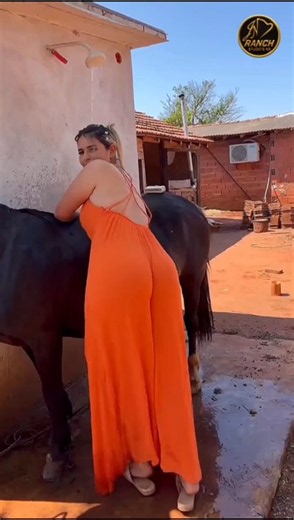 @joelantonionarvaez ¡Belleza Mexicana de la Mujer Latina en el campo! ✨ @elguerrerojorge