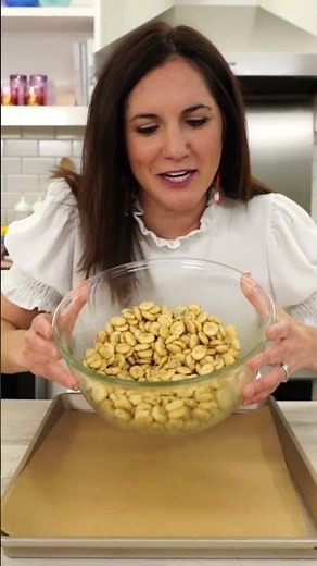 How to Make Ranch Oyster Crackers