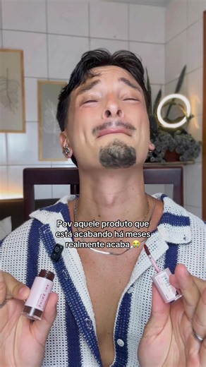 Maquiagem Clássica com Ruby Rose: Dicas e Produtos