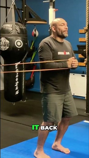 Pallof Press — Train Your Core to Resist Rotation #functionalcorefitness #mobility #corerules