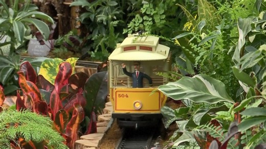 New York Botanical Garden Holiday Train Show 2025