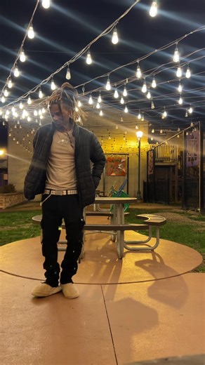 Cold Weather Dance Moves Inspired by Charlie Brown