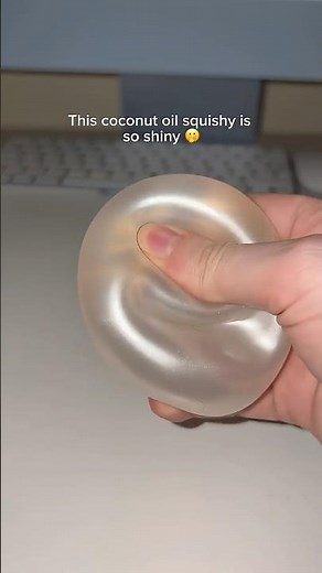 I found the prettiest coconut oil squishy 🤩
