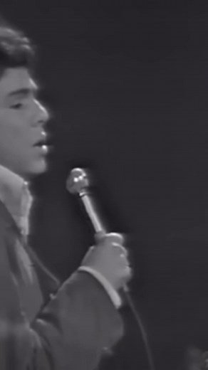 La Nave del Olvido: Un Clásico de José José