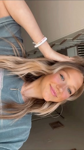 PaisLee Nelson on Instagram: "so funn filming reels !!"