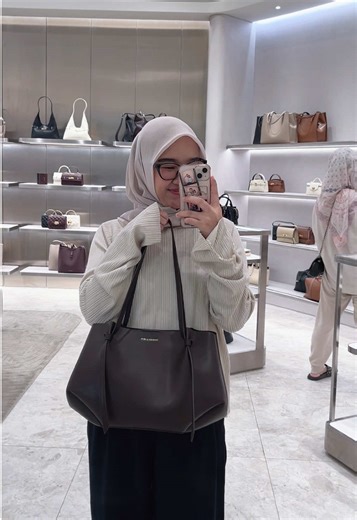 Birthday Calla Flowers Surprise