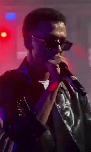 Chekh Reflex Live Performance