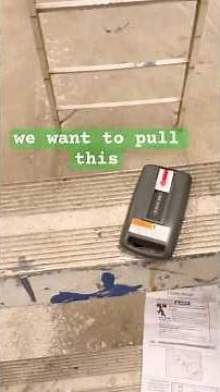 Programming a garage door opener/ Remote #diy #garagedoorrepair #remote #clicker #repairs #ytshorts