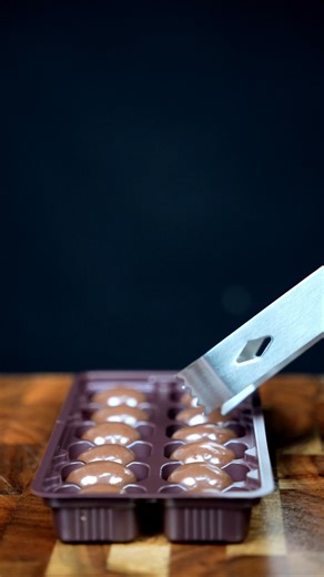 Almond Chocolate Milkshake ASMR 🍫🥛 | Creamy Ice Cream Blend Short