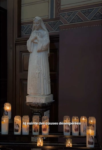 Sainte Rita - graffitis votifs Quand les révisions de last minute ne marchent plus #paris #sainterita #statue #graffiti