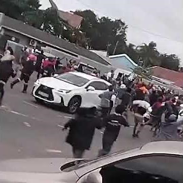 WATCH: PROTEST ERUPTS IN SHERWOOD | POLICE DEPLOYED AS MALAWIANS AWAIT REPATRIATION