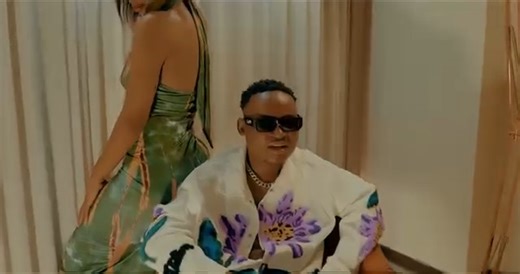 149K views · 9.2K reactions | Valter Artistico- Ilustre ( Video Full HD) 2025 Link No Bio On  ( https://www.afrobetomusicanews.com/2025/06/valter-artistico-ilustre-download-mp3.html ) | 혼홁홍홊혽홀홏홊홈홐홎홄혾혼 | Facebook