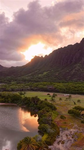 Aloha from the heart of Hawaii — Oahu😍☁️🌊 Experience Oahu: https://bit.ly/experience-oahu Follow @AlohaStoked Follow @HawaiianIslandsnow 🎥@s2rp3roi #Oahu #OahuHawaii #VisitOahu #OahuIsland #OahuLife #AlohaOahu #ExploreOahu #LoveOahu | Hawaiian Islands
