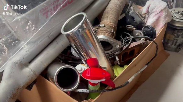 Comet_FC (@flint_n_steel)’s videos with original sound - Comet_FC