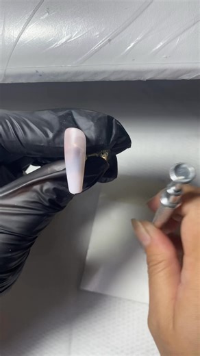 28K views · 300 reactions | Ombre tutorial using pat paint gel. Watch till the end para may idea ka paano ako mag ombre lalo na kung beginner ka sister. #nailinspo #fbreelsfypシ゚viralfbreelsfypシ゚viral #fblifestylechallenge #fblifestyletyle #fypreelsシ゚viralシ #fypageシ #fypシ #reelschallenge | Dos Marias Nails | Facebook