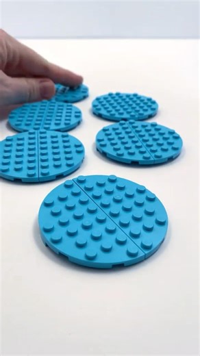 This LEGO build is quite possibly perfect 👌 #brickbending