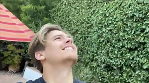 581K views · 20K reactions | Y ahora un mensaje de nuestros chicos antes del trailer de mañana ♥️✨ | 퓗퓮퓼퓼퓪 | Facebook