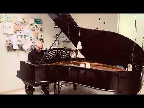 Improvisation on a Bechstein grand piano