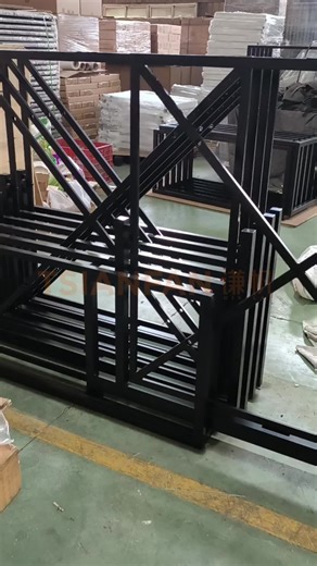 Optimize your space with our stylish and functional stone display solutions that enhance the presentation of your products. More products on www.tiledisplayrack.com #displaystand #showroom #RetailDisplaySolutions #StoneDisplaySolutions