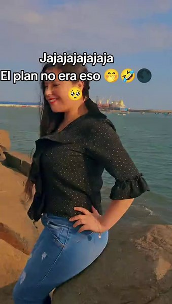 Videos de 🕊️♐️Yulissa 🇵🇪🕊️9️⃣ (@yulissaoficialfl) con “La Chica del Bikini Azul (Sped Up Version) - High and Low HITS”