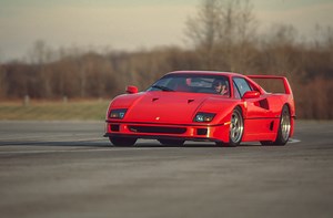 Tested: 1991 Ferrari F40 Feasts on the Timid
