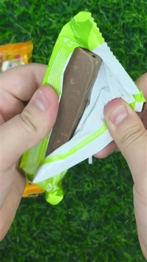 Candy ASMR Happy Crunch 🍭✨