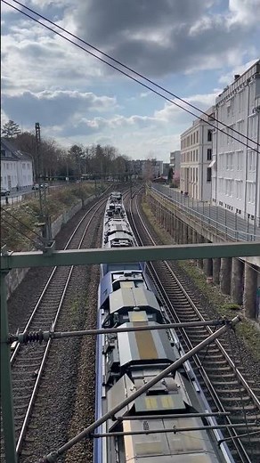 Die S5 nach Hannover mal in Doppeltraktion ab Paderborn, März 2026