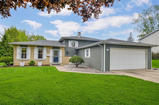 1174 Kent Ct, Wheaton, IL 60189 - MLS 12631574 - Coldwell Banker