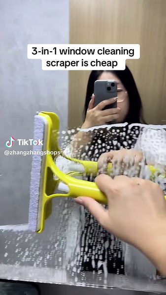 Effortless Streak-Free Window Cleaning Tool