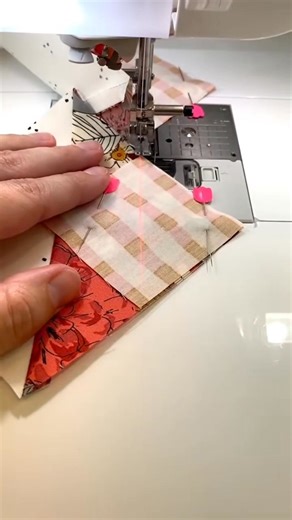 The Laser Positioning Light projects a straight guide line on your fabric while you sew, helping you stitch perfectly straight, accurate lines every single time, no more marking, no more eyeballing! Perfect for topstitching, hemming, quilting, and any project where precision matters. Clip it on, switch it on, and sew like a pro! 😌 🛒 Grab yours now at 👉 https://quiltingcrafthub.com/products/usb-red-laser-positioning-light #quilting #sewing #sewinglaser #sewinghack #tailoringtools #sewingmadeea