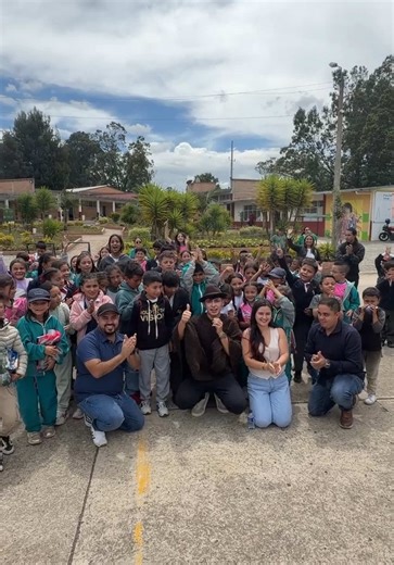 Donaciones de útiles escolares en Boyacá