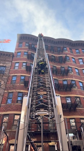 New York’s Bravest. This video was captured earlier this year in January during a large fire that engulfed floors 2-8, and extended through the roof on the Upper East Side. #FDNY #firedepartment #nyc #uppereastside #chiefmiller #brave #firemen #fireman #firefighters #firefighter #newyorkcity #firephotography #firephotographer #documentary | Fire Diary New York