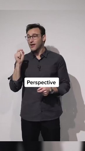 Why Your Brain Can't Comprehend Negativity: Simon Sinek Explains