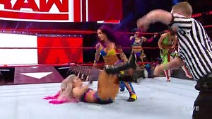 Asuka, Sasha Banks & Bayley vs. Alexa Bliss, Nia Jax & Mickie James: Raw, Feb. 26, 2018