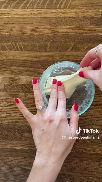 Mini loaf instructions! It took a while to get this post done but hopefully it’s worth the wait. Here’s what I did to make my mini sourdough loaf. 🥰 Recipe: 10g active starter 30g room temp water 50g Bread Flour 1g salt Mix the starter, water, and flour until incorporated but reserve the salt and a teensy splash of water. 30 minutes later incorporate your salt and the bit of water. Do 3-4 stretch and folds about 30 minutes apart. You can wet your fingers for this but be careful not too add to m
