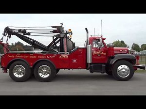 B-Model Mack Tow Truck
