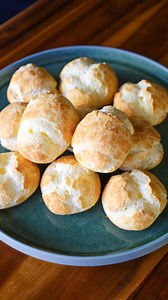 Recipe: https://tasty.co/recipe/colombian-pan-de-bono Have you ever had Colombian Pan de Bono? 🇨🇴 This cheesy bread takes me back to mornings at home and is the perfect bite to start the day with! juanbiteatatime | Tasty
