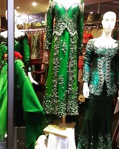 Elegant Wedding's - New Window Display. Cantik tak?? | Elegant Wedding | Facebook