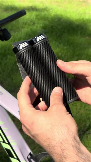 😱 This is why your hands slip on trails 😱 CTravi's Scott Spark XC that rips downhill 🔥 #mtbsetup